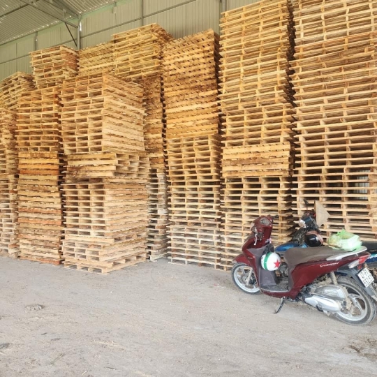 Đóng pallet gỗ giá rẻ tại Long An 